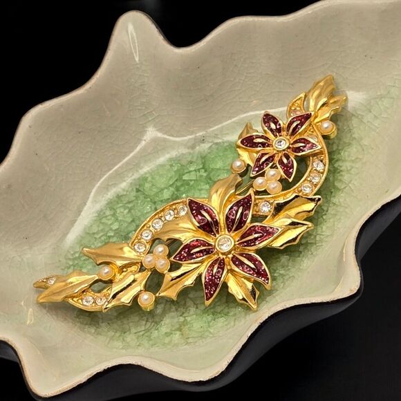 Holiday Gift Lovely Gold Tone Vintage Enamel Poinsettia Christmas Garland Brooch - Picture 5 of 11